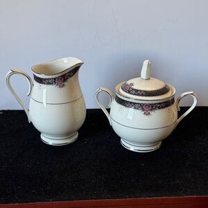 Noritake Ivory Fine China Etienne 7260 Pattern Sugar and Creamer Set